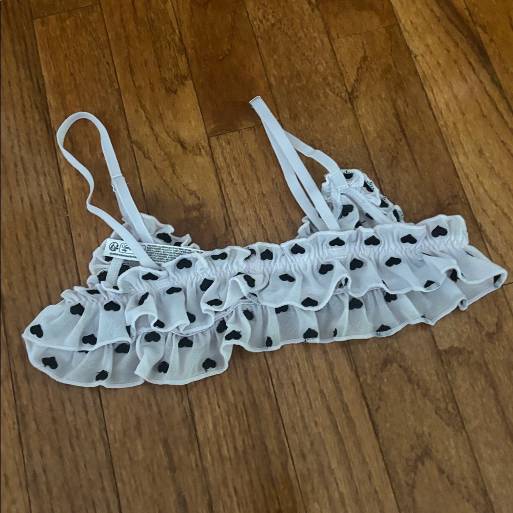 NWOT Out From Under Urban Outfitters Follow Your Heart Bralette - small - Picture 7 of 7